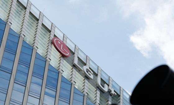 통신 3사 모두 뚫렸다…LG유플러스도 당국에 해킹 신고