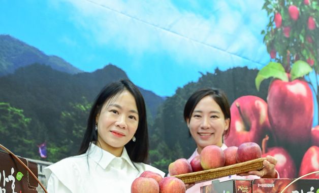 농협유통 하나로마트, '감홍 사과' 올해 처음 판매