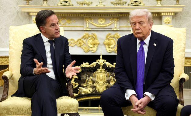 [포토] 트럼프와 회담 중인 마르크 뤼터 나토 사무총장