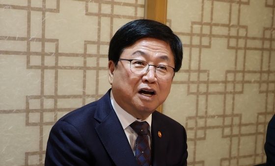 교육부 장관, 한국전문대학교육협의회와 간담회