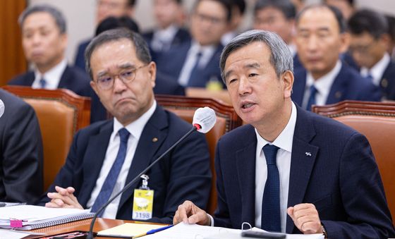 [국감] 답변하는 정기환 한국마사회장