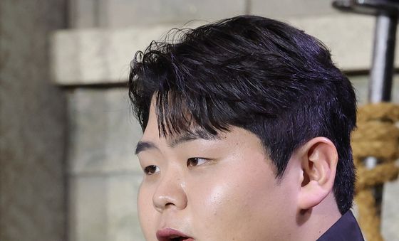 인사말 하는 씨름선수 김민재