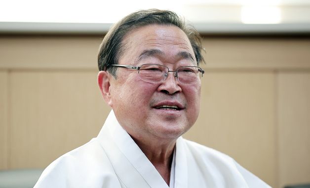 인사말 하는 김령하 한국민족종교협의회 회장