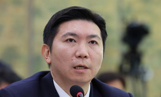 [국감]답변하는 유승민