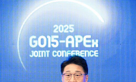 축사하는 이호현 2차관