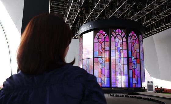 LG전자의 초대형 샹들리에