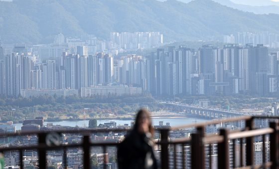 세 차례 부동산 대책도 역부족…집값 상승 기대감 4년 만에 최고치