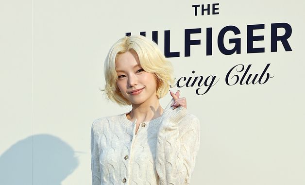 있지 예지, 서 있기만 해도 사랑스러워