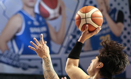 미들슛 쏘는 구탕