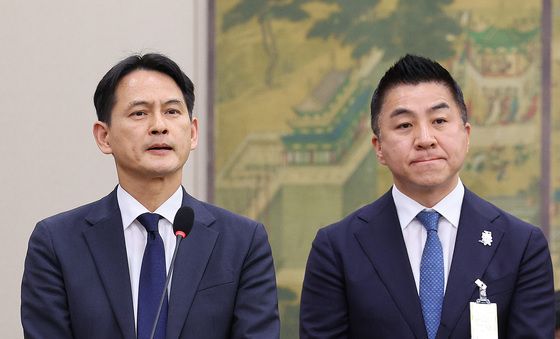 [국감]김건희 경복궁 방문 관련 출석한 황성운·정용석