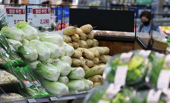 "올해 김장 비용 38만원…작년보다 10% 줄어"