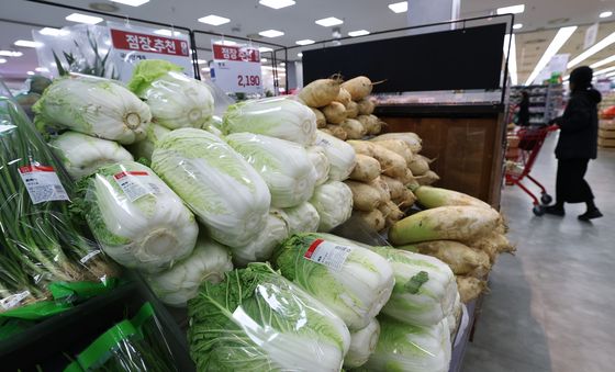 올해 김장비용 38만원…재료값 안정세로 10% ↓