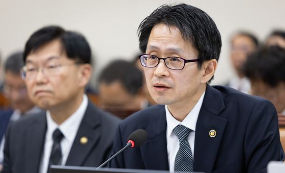 [국감]답변하는 백승보 조달청장