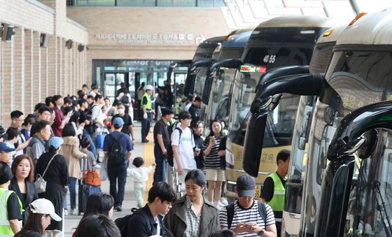 추석에 고향으로 내려가는 귀성객들