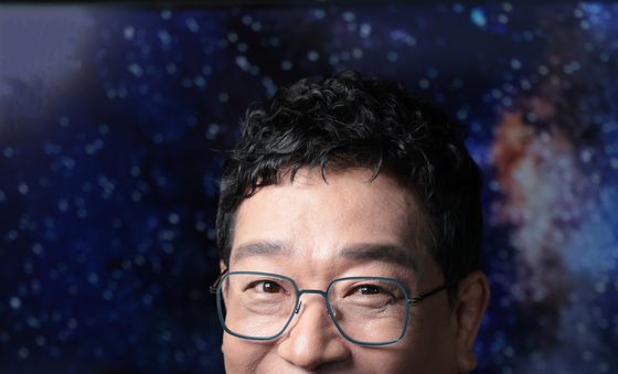 환한 미소짓는 강병규