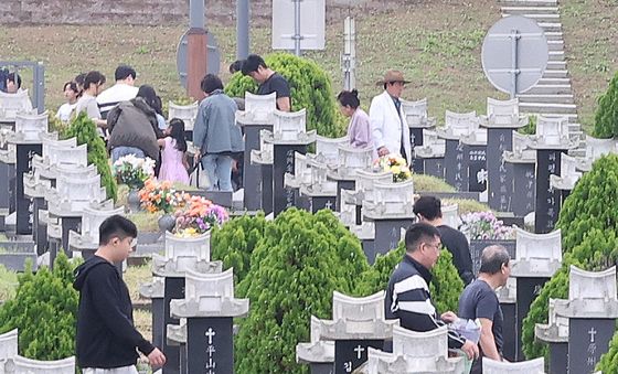 추석 명절 맞아 성묘