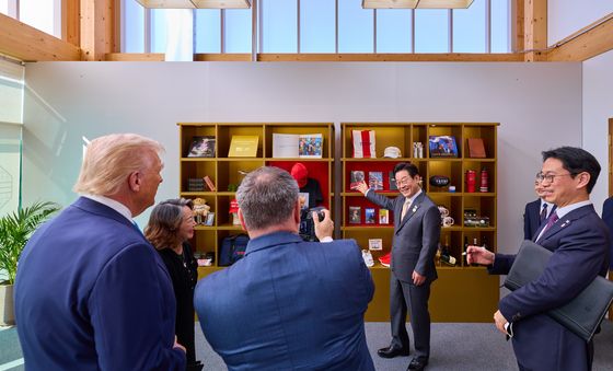 기념촬영하는 이재명 대통령