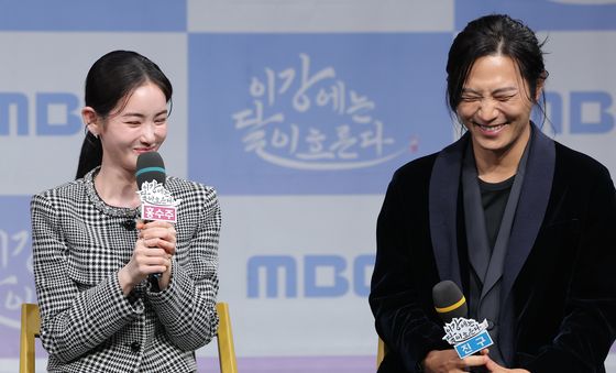 진구·홍수주, 부녀지간의 닮은꼴 웃음