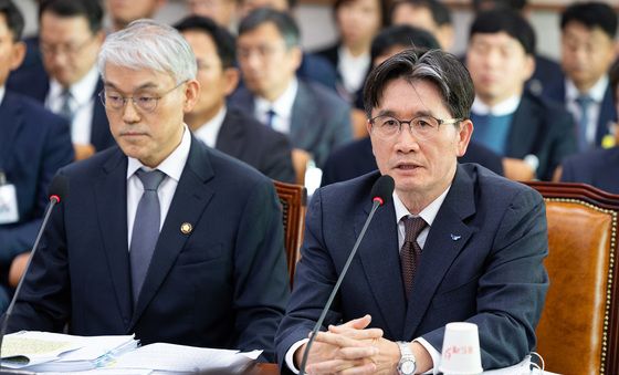 [국감]질의 답하는 오동운 공수처장