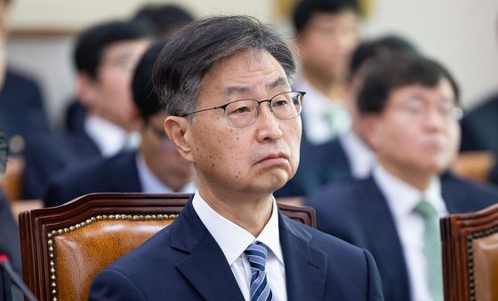 [국감]질의 지켜보는 최재해 감사원장