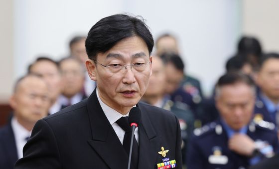 [국감]닥터헬기 관련 질의하는 이국종