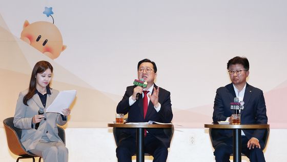 대덕구 주민과 대화하는 이장우 대전시장