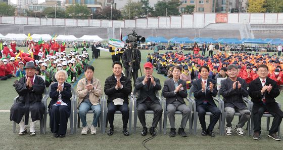 기념 촬영하는 오세훈 시장과 고광선 회장