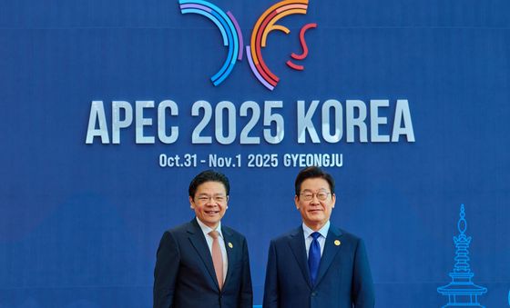 이재명 대통령, 로런스 웡 싱가포르 총리 영접