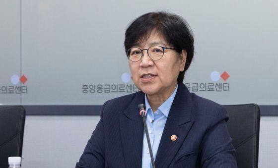 정은경 장관 '추석 연휴 응급의료체계 점검'