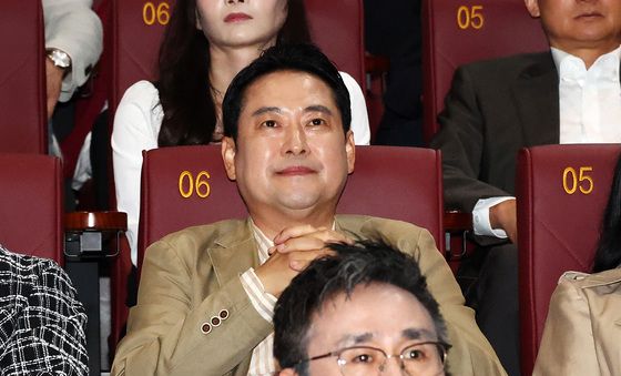 '건국전쟁2' 관람하는 장동혁 대표