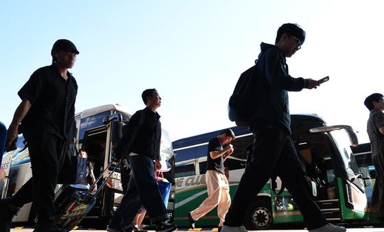 '고향에서 집으로'