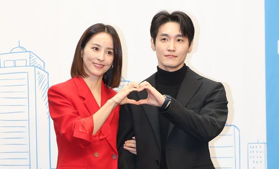 한혜진·장인섭, 하트 커플