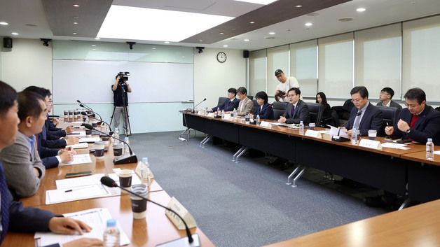 발언하는 여한구 통상교섭본부장