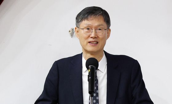 전주시청 찾아 특강 펼치는 문형배