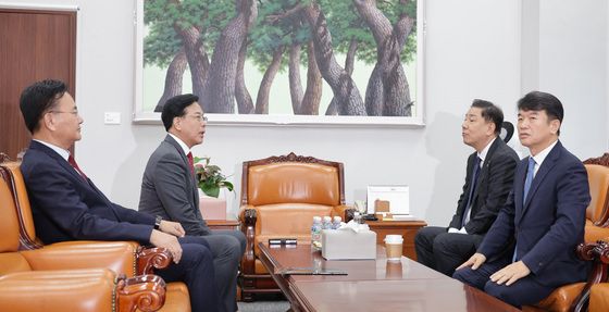 회동하는 여야 원내대표