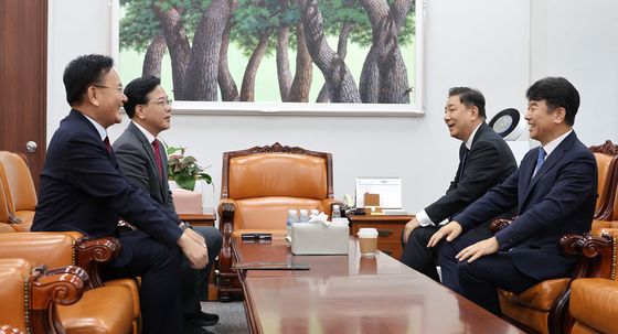 화기애애한 여야 원내대표