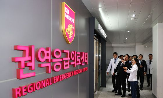 권역응급의료센터 현장점검 나선 김민석 국무총리