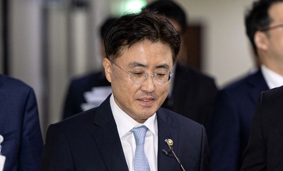 이진수 법무부 차관 '항소포기 진실은?'