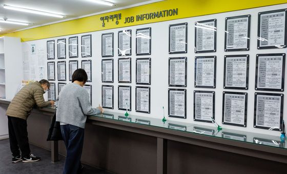 취업자 증가했지만 청년 고용 '한파'