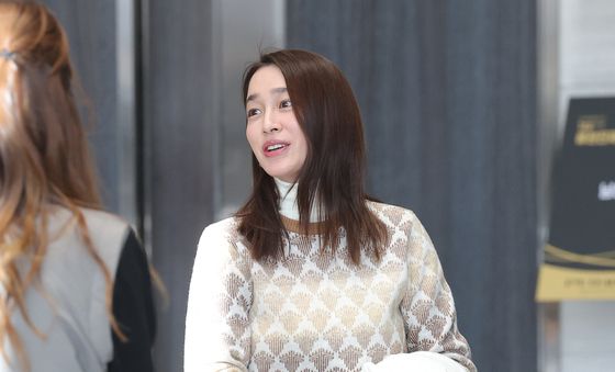 류현진 자선골프 대회 참가한 이민정