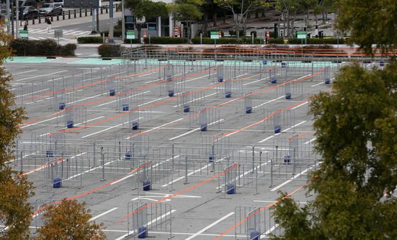 지스타 2025 관람객 입장 대기 공간