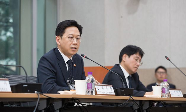 발언하는 배경훈 부총리