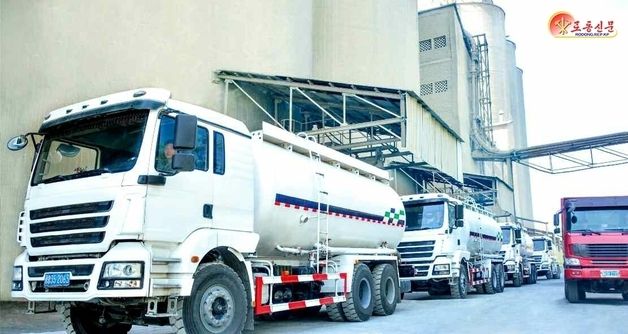 北 "건재공업부문서 시멘트 수천 톤생산"…순천시멘트연합기업소 조명