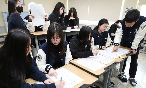 긴장되는 수능 가채점