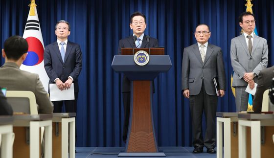 李대통령 "트럼프 합리적 결단 큰 역할…용단에 감사와 존경"