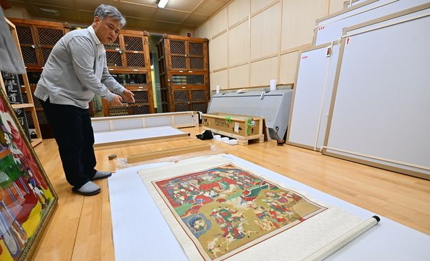 불교 사후세계관 담은 신흥사 \'시왕도\'