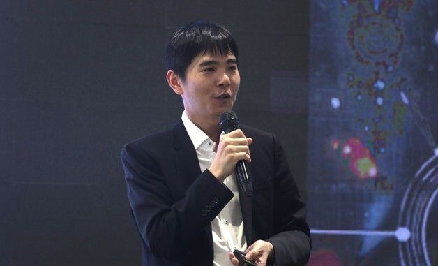 울산서 강연하는 이세돌