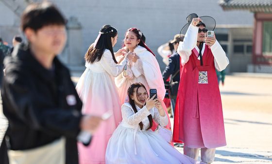 포근한 가을 날씨 속 나들이