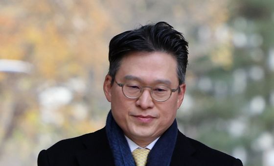 김선규 전 부장검사, 영장심사 출석