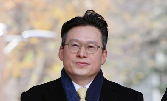 영장실질심사 출석하는 김선규 전 부장검사